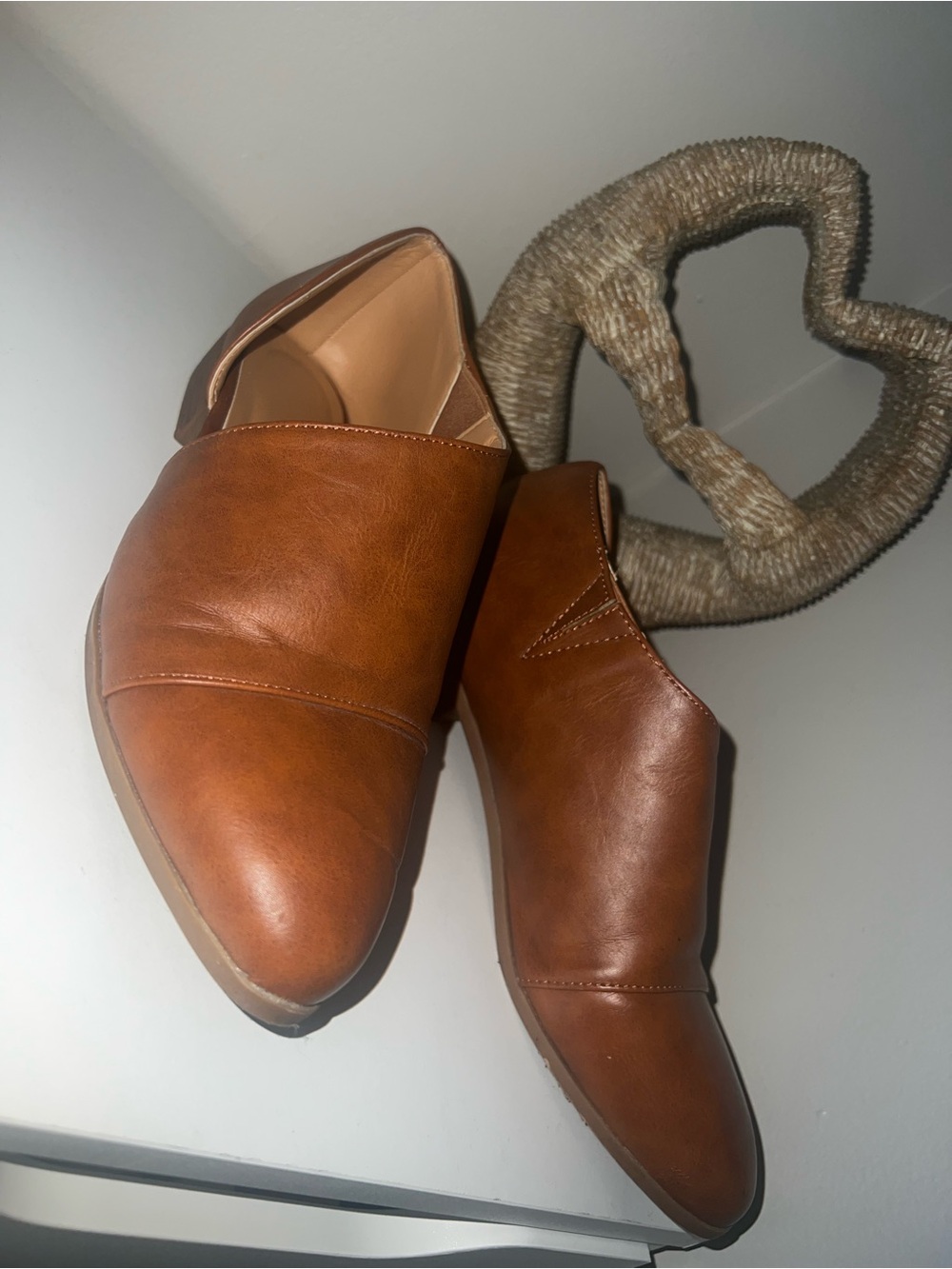 Universal Thread - Women's Wenda Cut Out Bootie Cognac
